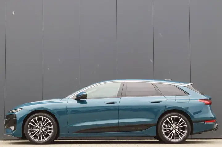 Car image 7
